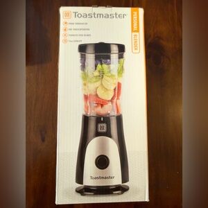 NWT TOASTMASTER PERSONAL BLENDER